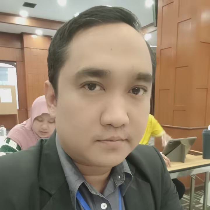 ครูเอ็ดดี้