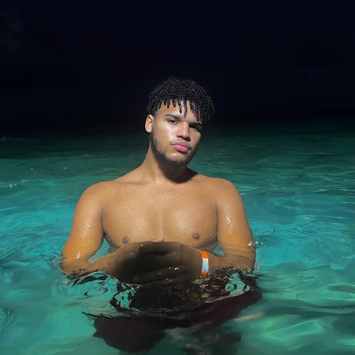 Harvey Iverson ⚡️