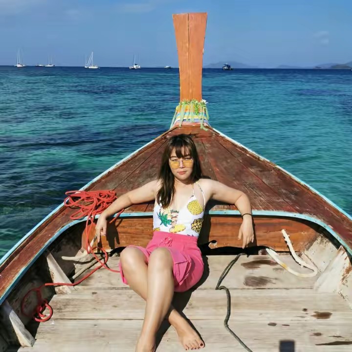 Ladyline by pornthip