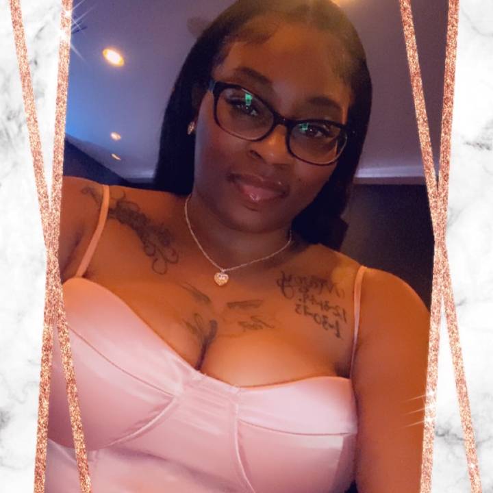 Ms.Pretty Brown Eyes