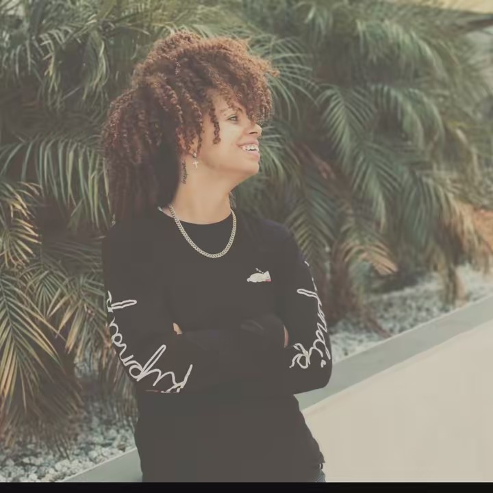 taylor pierce 🖤🤖