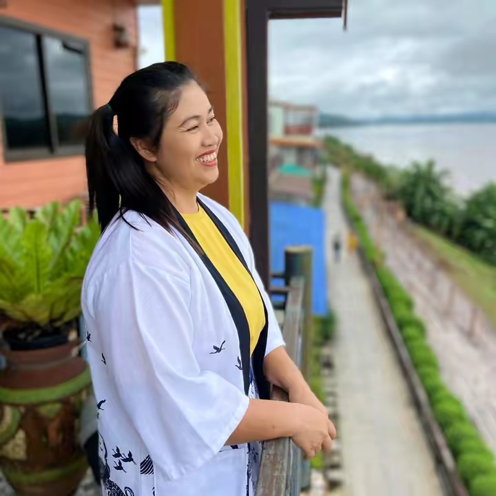 เกษร ดอกไม้   (เกษตรพารวย)