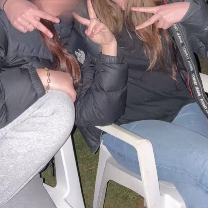 𝑺𝒊𝒅𝒏𝒆𝒚 🥂