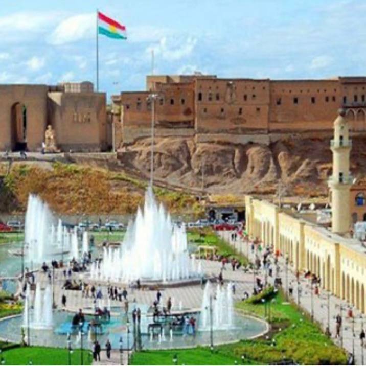 بيستون تاقانه