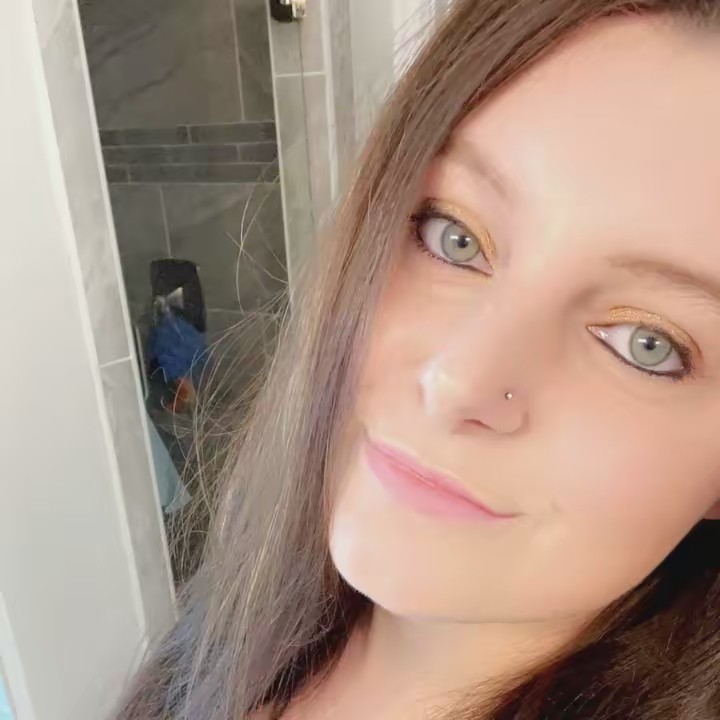 𝕃𝕒𝕪𝕟𝕟𝕒𝔸𝕤𝕙𝕝𝕖𝕪