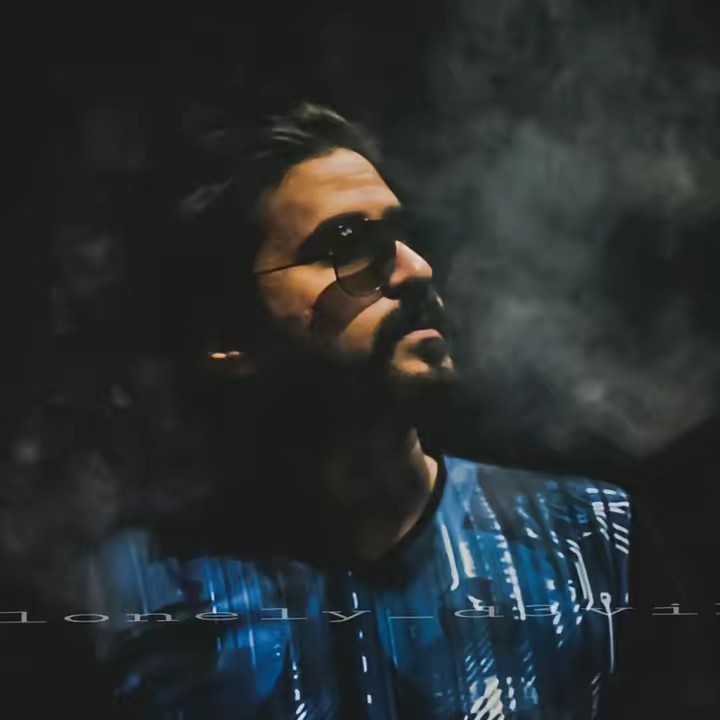 𝓜𝓡  𝓝𝓞𝓜𝓘