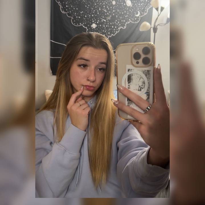 Lexiiluee👩🏻‍❤️‍💋‍👩🏼