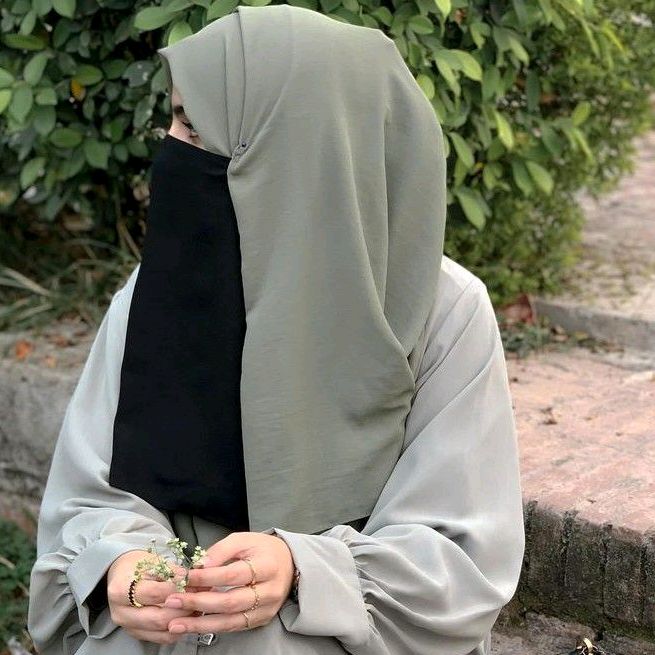 ✨🧚‍♂️SILENT QUEEN🧚‍♂️✨