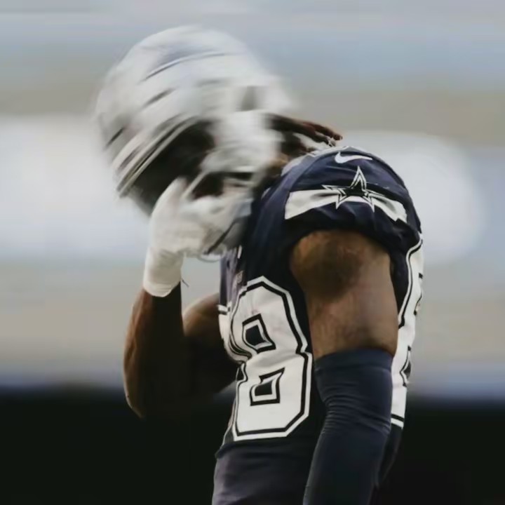 Isaiah/love🏈🏀🎮🎃🐶🐍🐸🦎