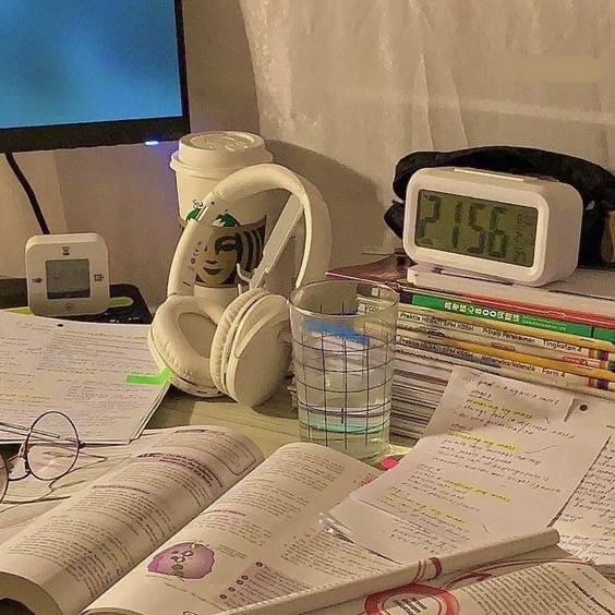 strawbrry🍓 🍰 ˖⁺‧