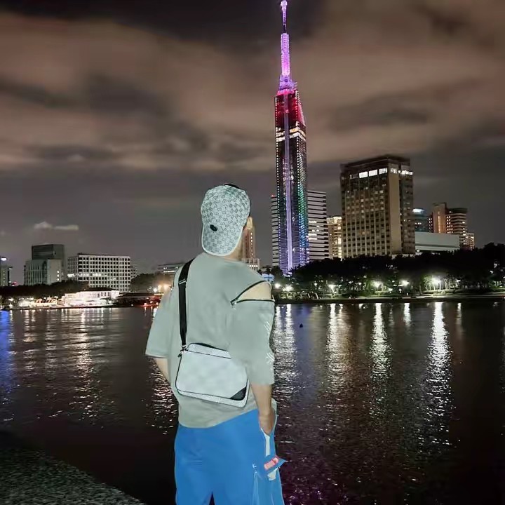 Phương lang thang☘️🙇