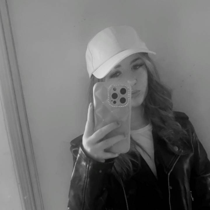 ℐ𝓈𝓁𝒶𝓎🎸