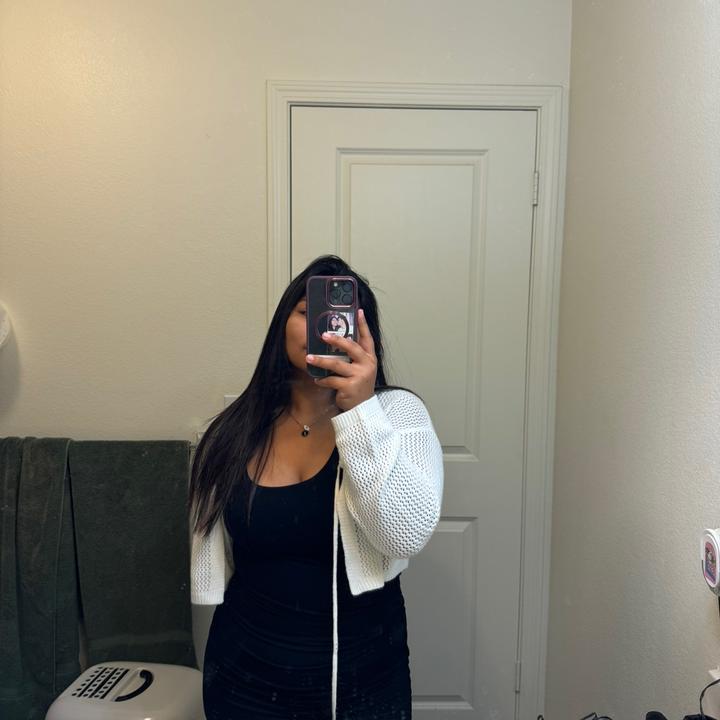 마리아 🇵🇭 • HI 🌺