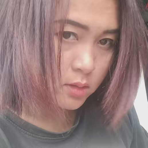 Chompoo(ชมพู่)