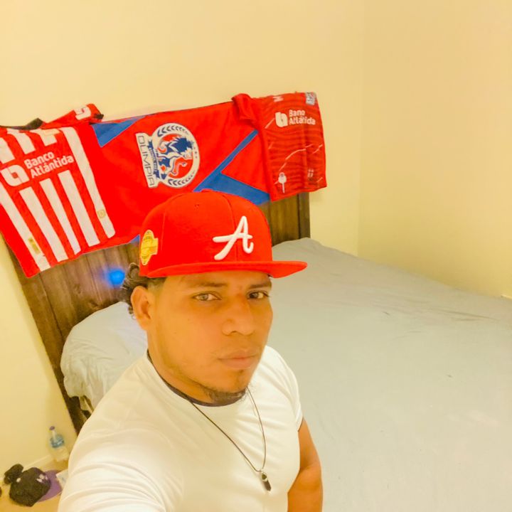 🇭🇳soltero pero no tuyo bb