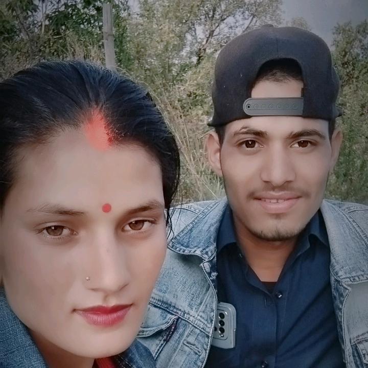 𝚒𝚝'𝚜. 𝚖𝚎.....𝙲𝚑𝚒𝚝𝚛𝚊