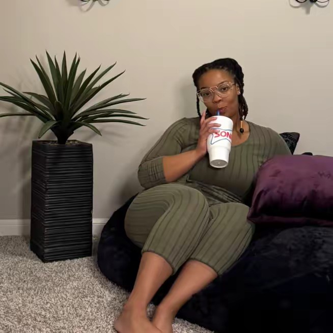 𝒟𝑒𝑒𝒟𝑒𝑒🍧