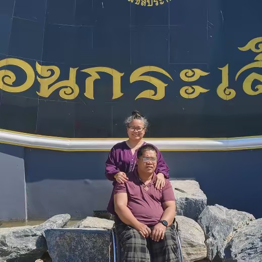 แอมนิตย์ พากินพาเที่ยว