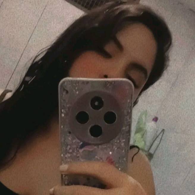 🧸🍒👸🏻🎀Reina☆R🌻 YiYi🍀🪐🧿