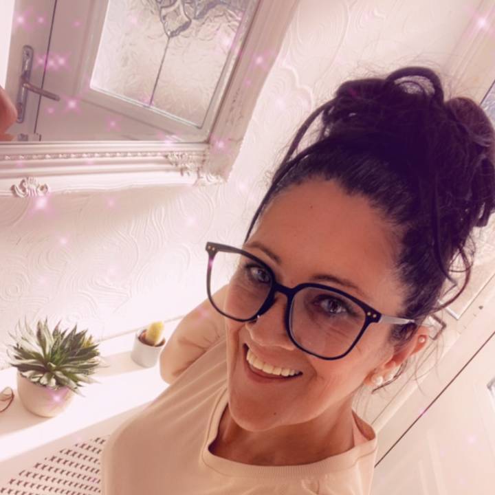 𝓖𝓻𝓪𝓬𝓮 𝓐𝓵𝓿𝓮𝓼🎀