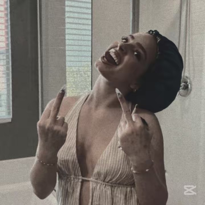 𝐡𝐞𝐥𝐚ᵕ̈