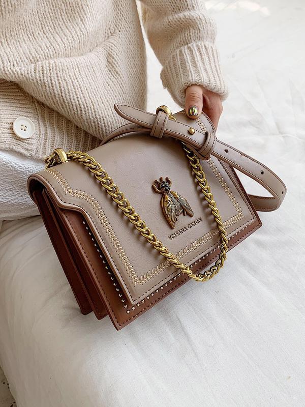 Women's Elegant Crossbody Bag with Metal Bee Decor and Chain Strap, Vintage Bee Square Underarm Shoulder Bag, Minimalist Shoulder Bag with Clean Seam Design, Trendy Everyday Crossbody Bag, Chain Crossbody Bags