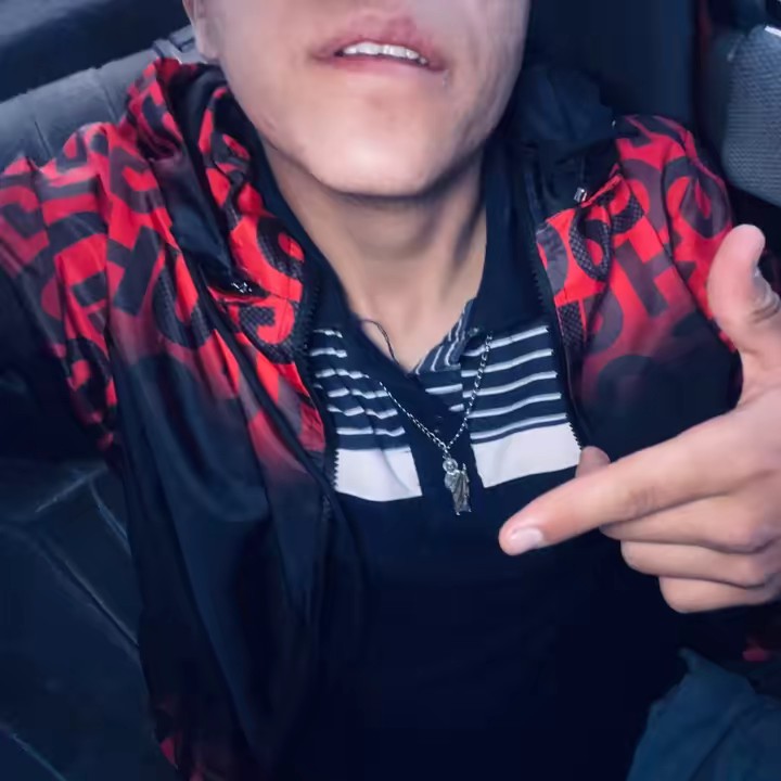 𝖁𝖆𝖙𝖔 𝕷𝖔𝖈𝖔 𝕶𝖊𝖛𝖎𝖓✍︎