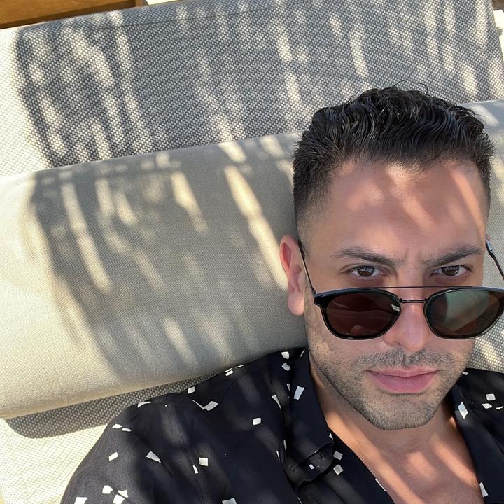 𝑴𝑹 𝑱𝑶𝑯𝑵