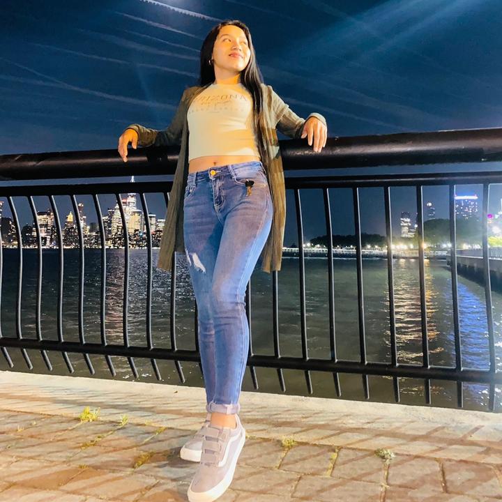 💚 C H I N I T A 🕵️‍♀️🇺🇸