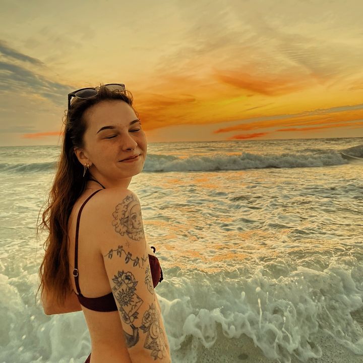 erika ☮️🌊🌞