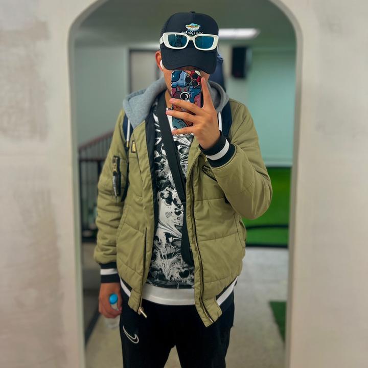 𝐋𝐀𝟐𝐁𝐋𝐄𝐉