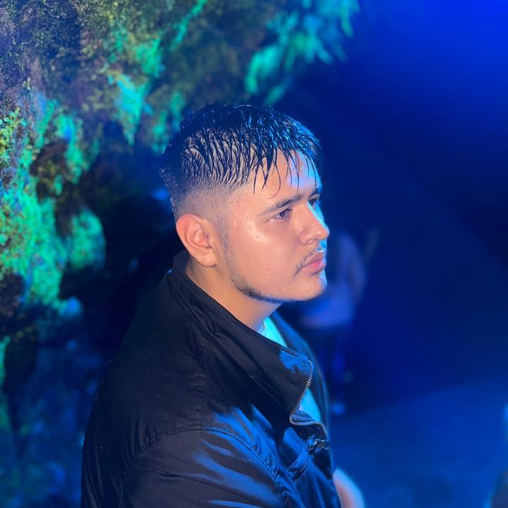 Danny Santiago☄️