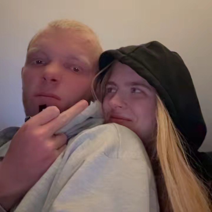 𝐻𝑒 𝒪𝓌𝓃𝓈 𝑀𝑒 🤭