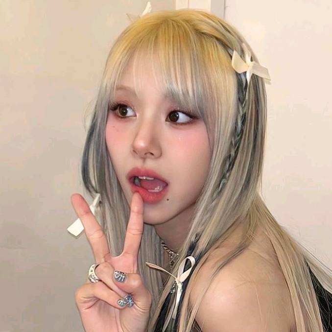 𝐌𝐚𝐲𝐚 (𝐌𝐚𝐲'𝐰𝐢𝐟𝐞 🫶)