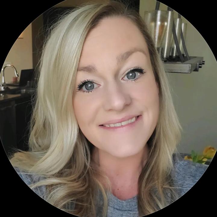 Jessica ❤️ AMAZON Reviewer