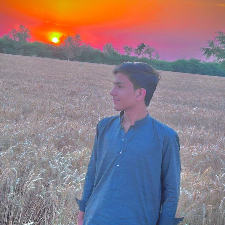 { P Ř E Ê Ť } 🤌🏻🤍👀🥀