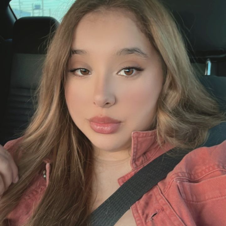 Karely Varela✨🧁