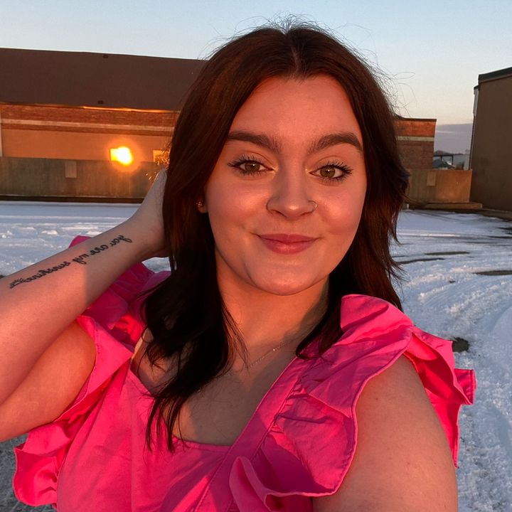 🌸𝙷𝙰𝙻𝙴𝚈 𝚂𝙼𝙸𝚃𝙷🌸