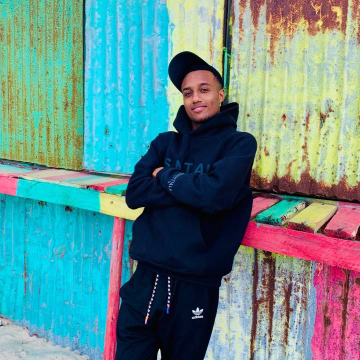 𝐁𝐎𝐘𝐅𝐑𝐢𝐄𝐍𝐃