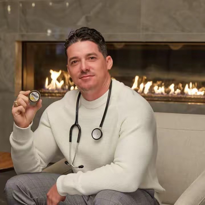 Dr JAVI