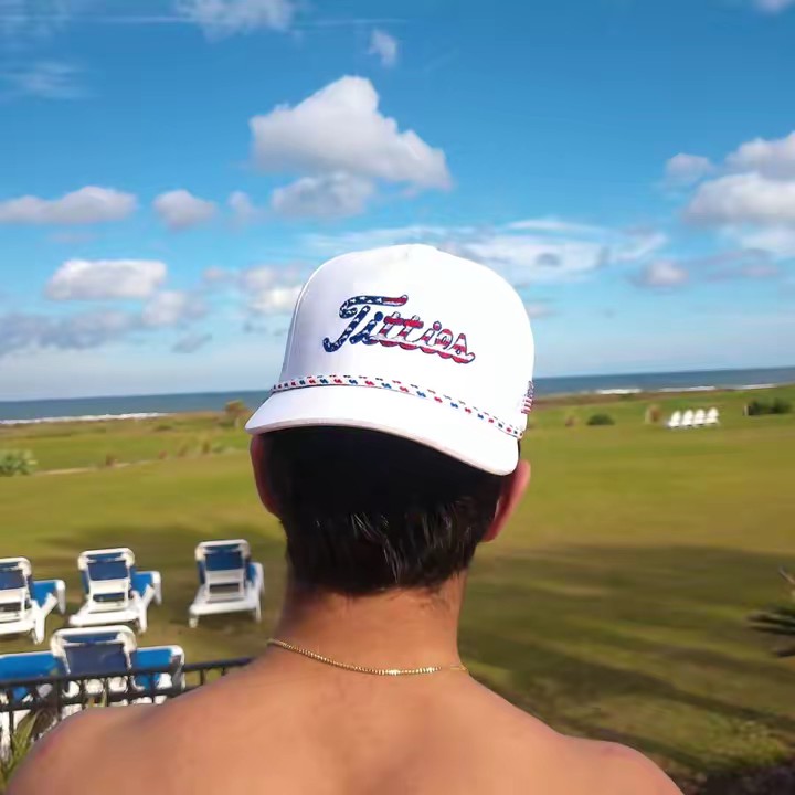 Curves & Clubs Golf Co.