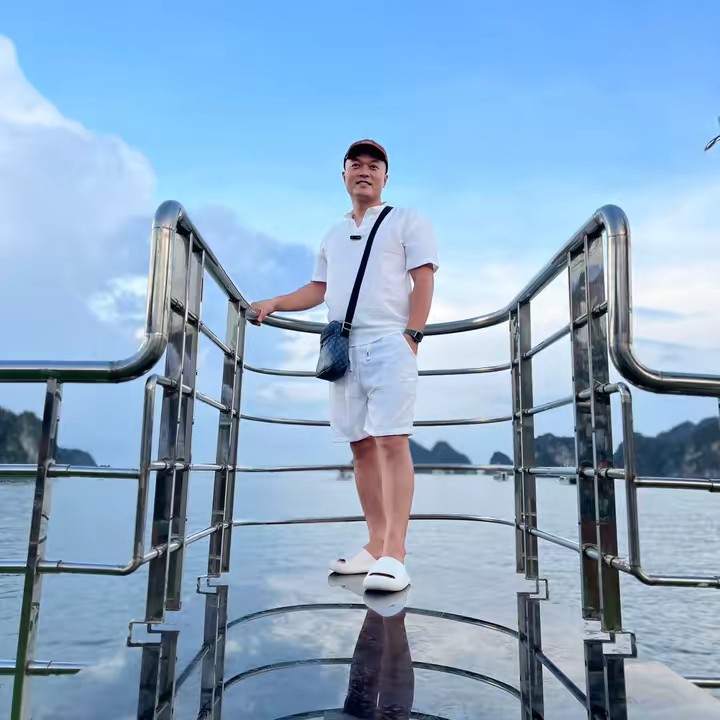 Quốc Toản Chăm Xe