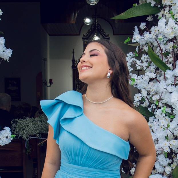 diva pop manu cunha 💙