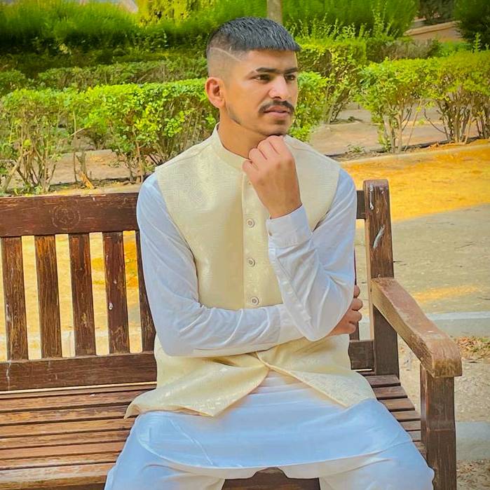 🤍ڈفرانہ 🤍🅶︎🅾︎🅽︎🅳︎🅰︎🅻︎