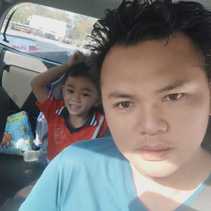 มนต์รักนักรีวิว