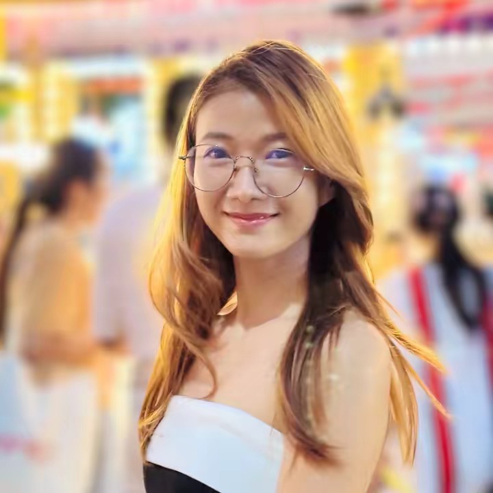 หนูหมิว ชอบช็อป