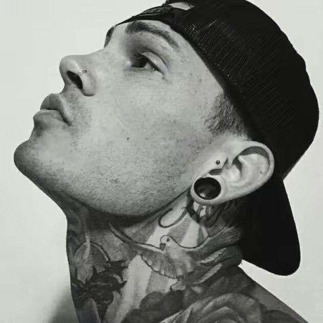 DUSTIN TYLER