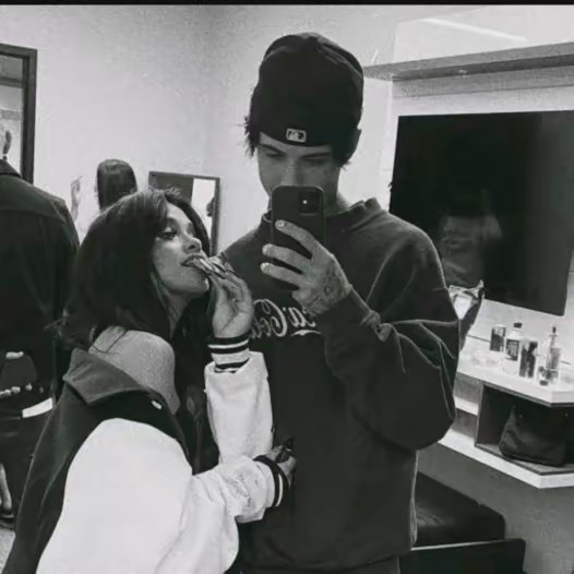 𝘋𝘰𝘮𝘪𝘯𝘪𝘬 💘