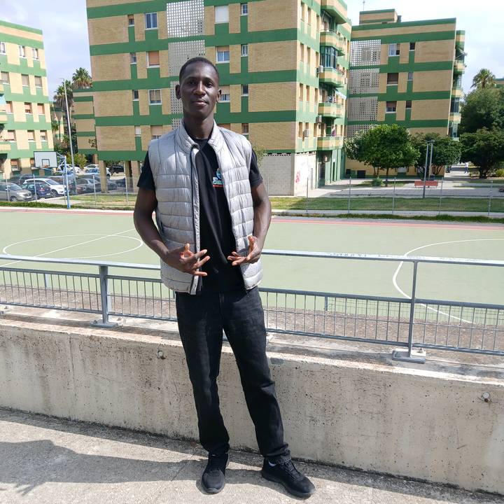 Adamis🇲🇱🇪🇸🇨🇦