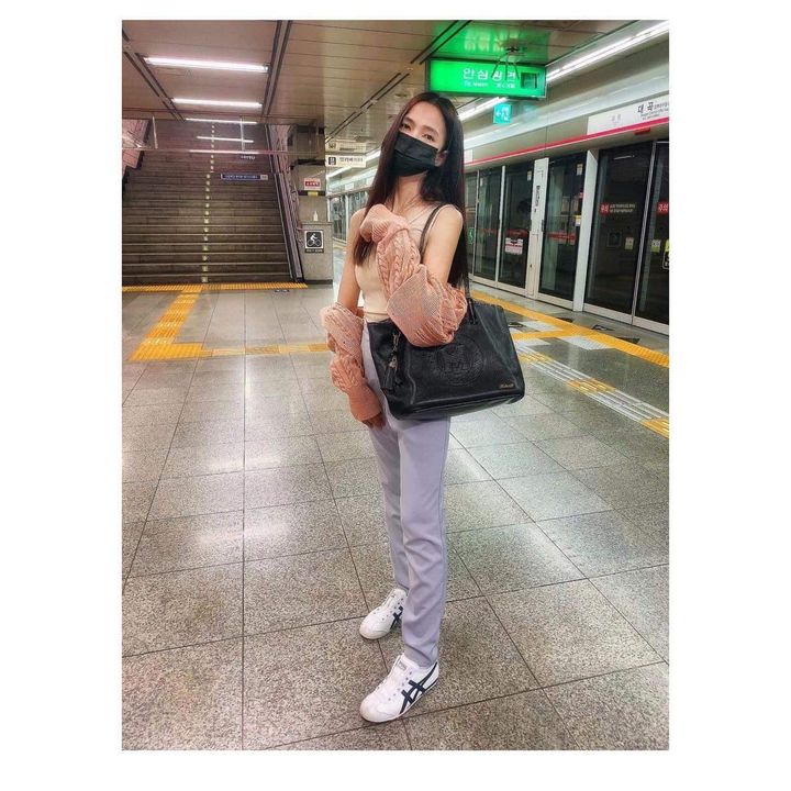 🌻🌻หญิงเอื้อย🌻🌻